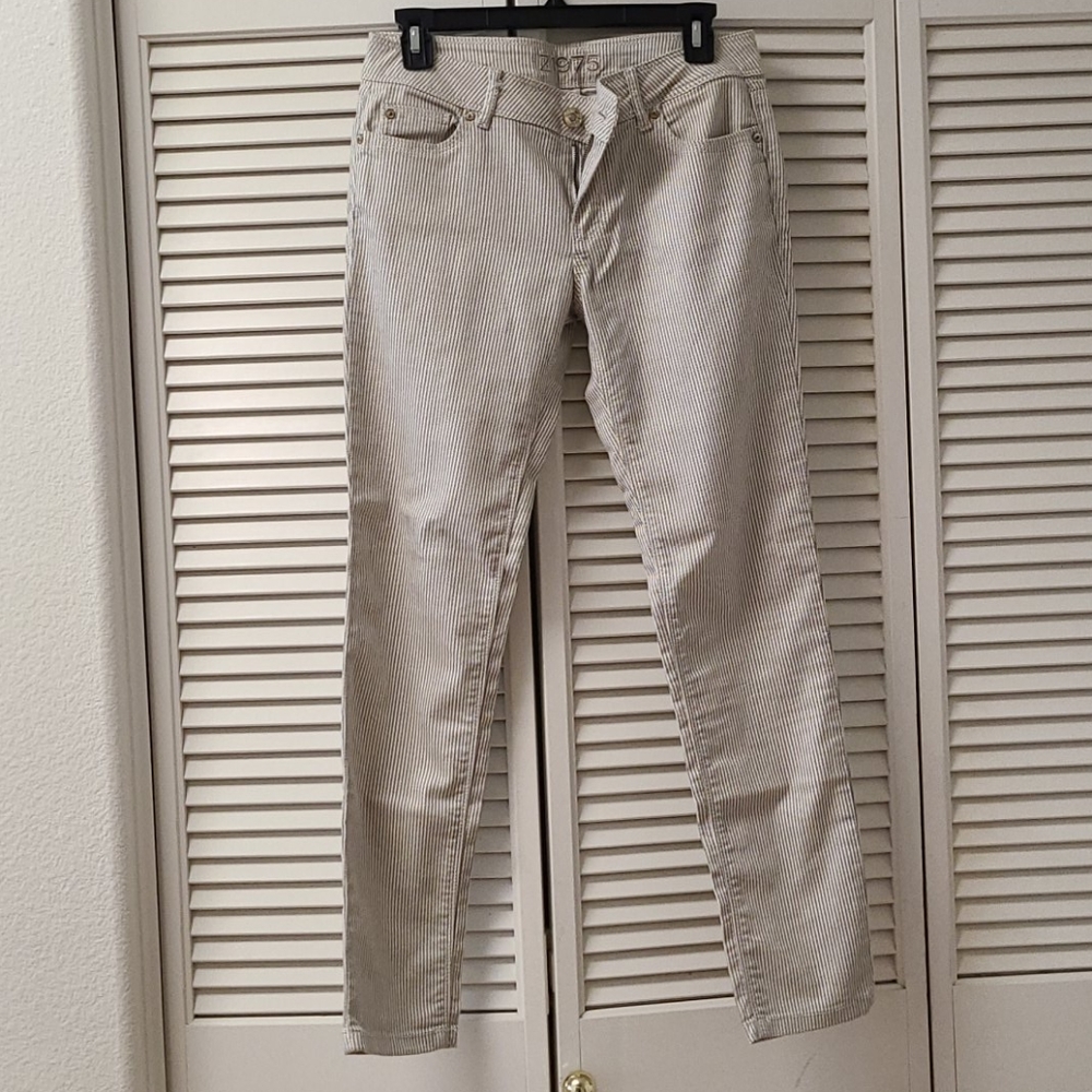 Zara white and gray striped jeans